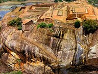 POLLONNARUWA / SIGIRIYA