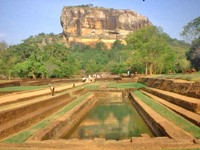 AIRPORT / SIGIRIYA